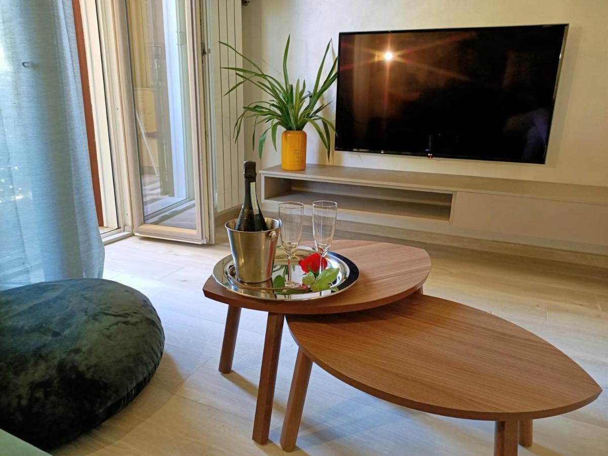 Come A Casa Pretty Apartment Lido di Ostia Eksteriør billede