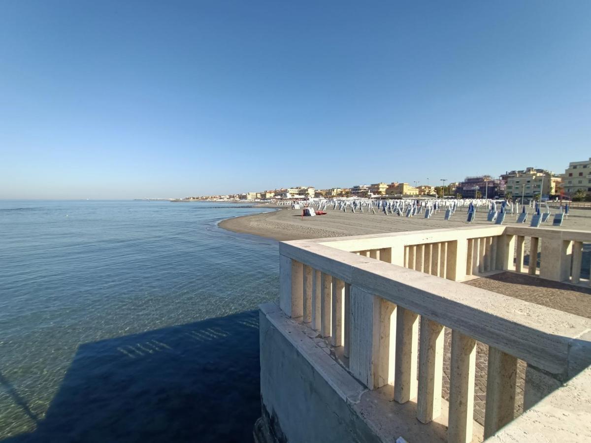 Come A Casa Pretty Apartment Lido di Ostia Eksteriør billede